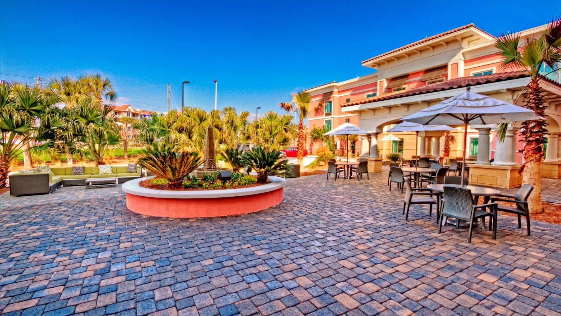 Hampton Inn & Suites Destin Hotel