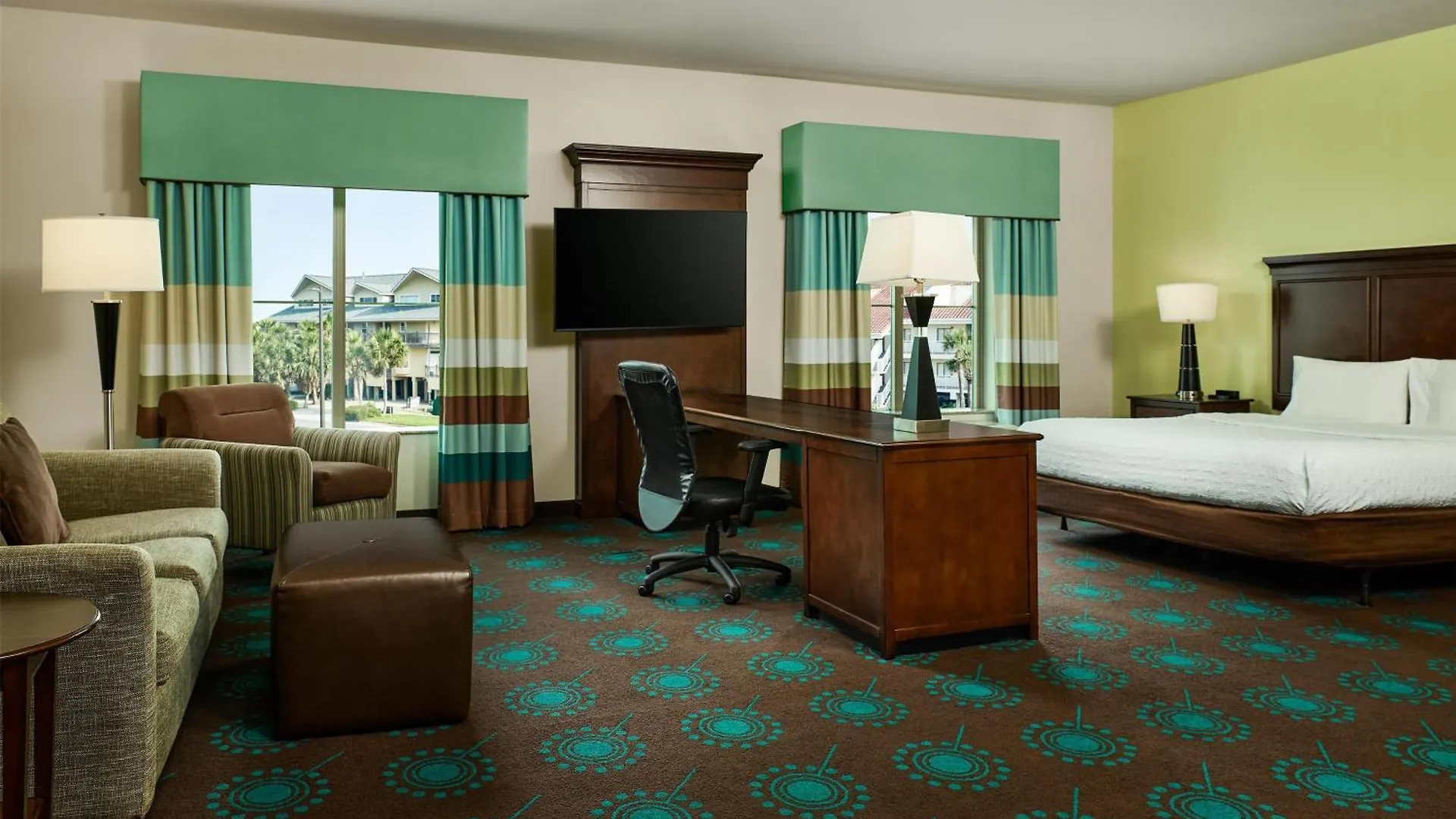 Hampton Inn & Suites Destin Hotel